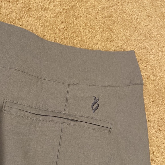 Nancy Lopez NWT golf skort in gray - Women’s size 22. - Picture 7 of 14